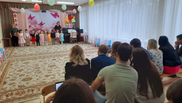 Феврамарт в средней группе Феврамарт в средней группе.